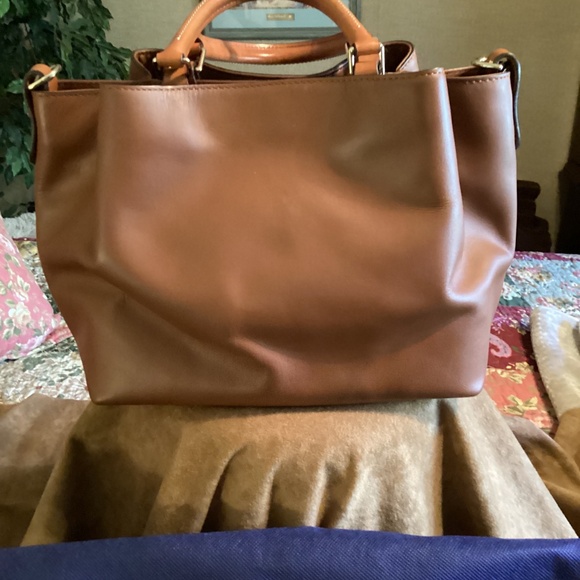 Dooney Bourke - Picture 2 of 10